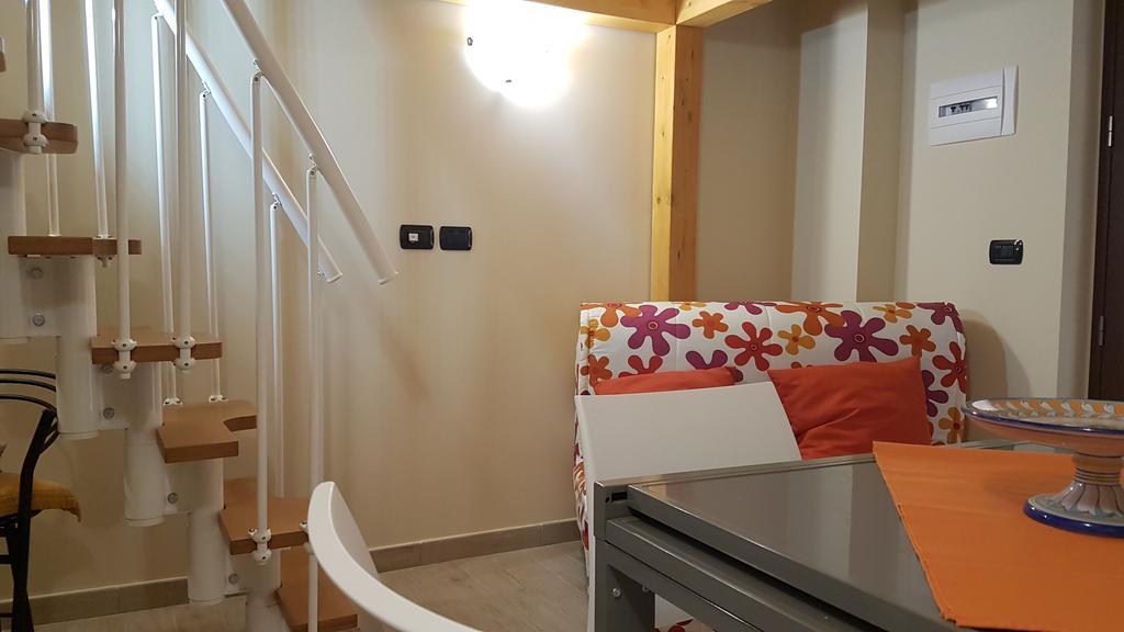 Loft Al Vicoletto Sul Mare Apartment Letojanni Exterior photo